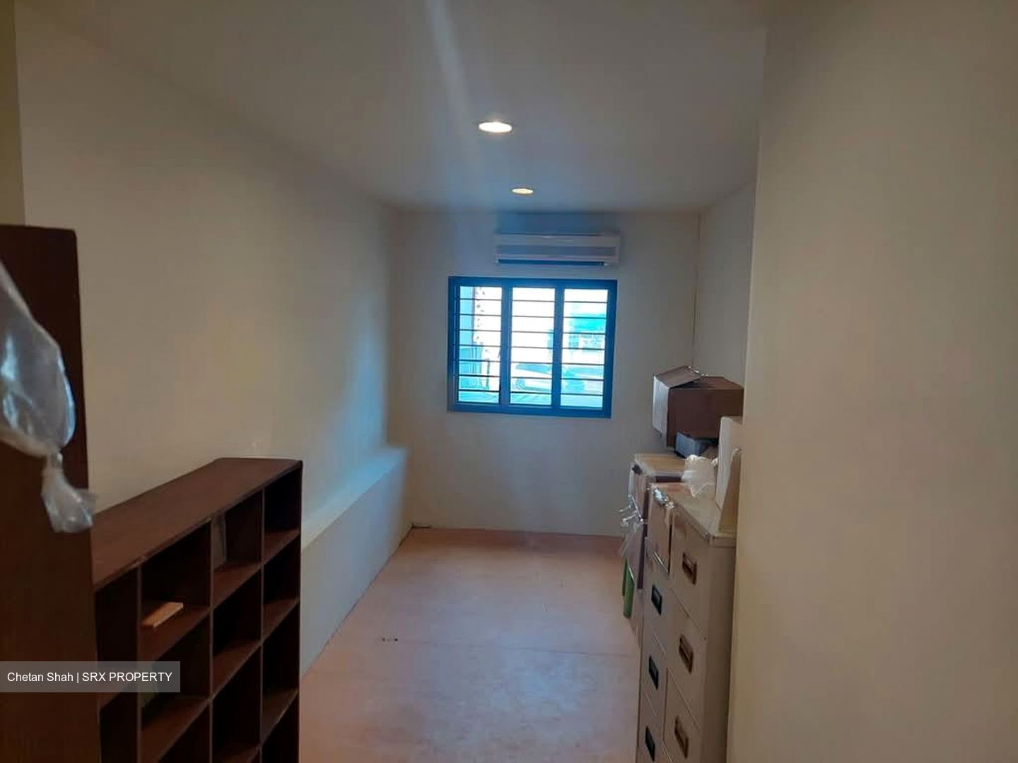 Jalan Besar (D8), Office #547230061